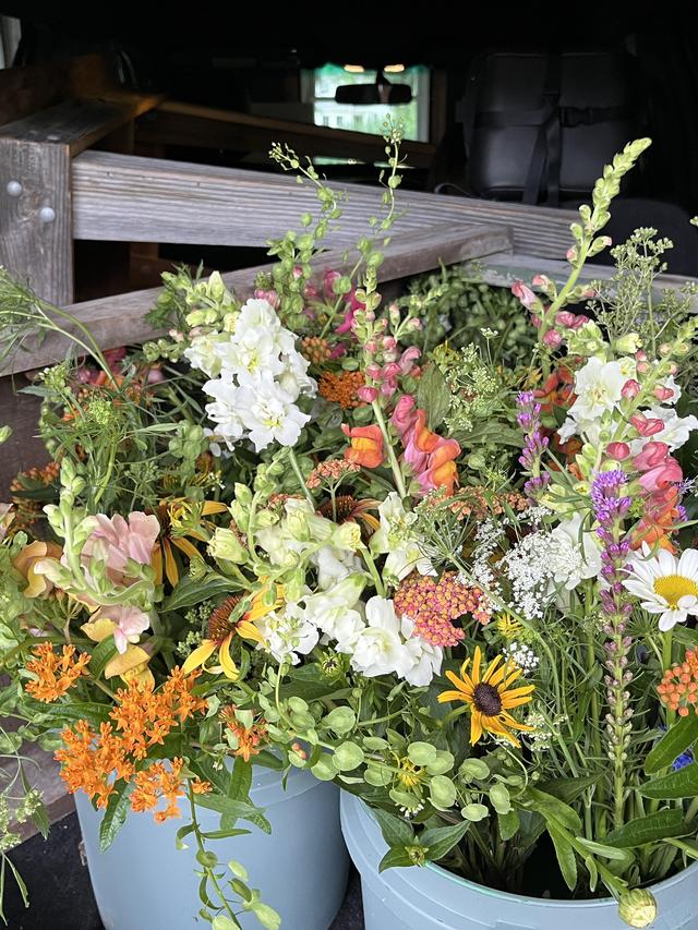 Enhance Your Event with These Fairy-Tale Perennial Flower Arrangements