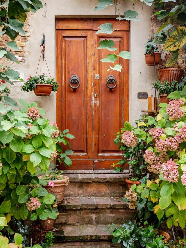 Perennial Flowers for Themed Gardens